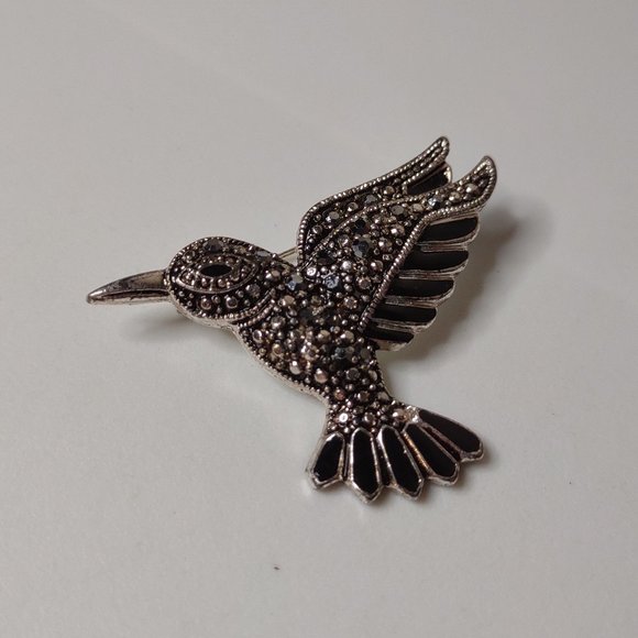 Black And Silver Tone Hummingbird Brooch - Picture 1 of 12